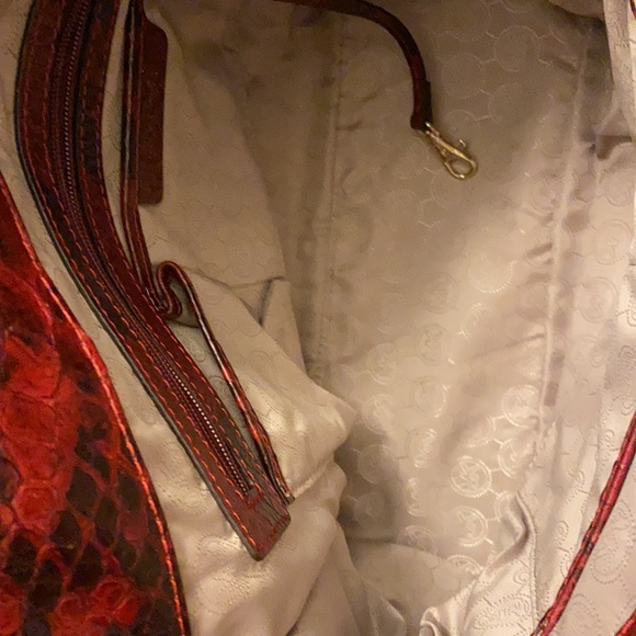 Micheal Kors bag - Picture 7 of 7